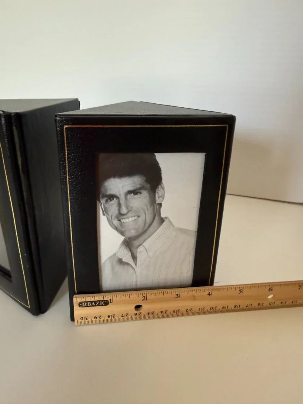 PHOTO BOOKENDS vintage leather